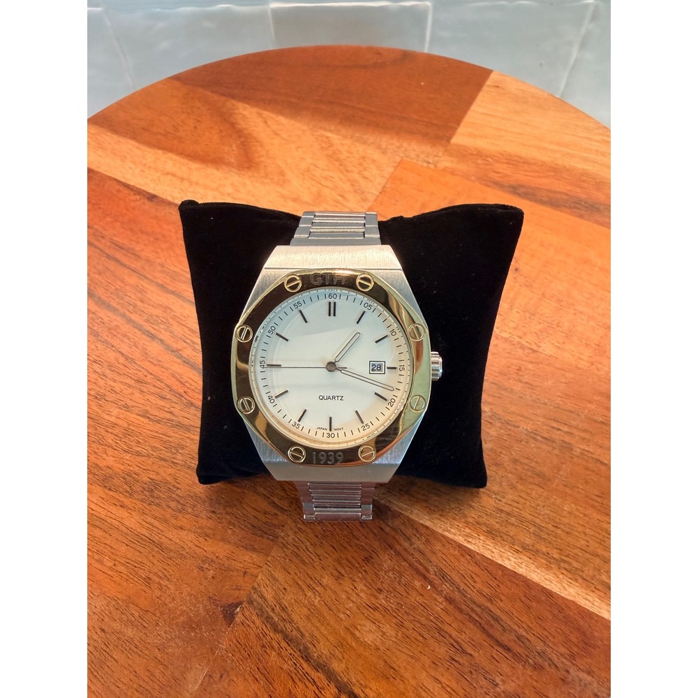 Danbury Mint GTH 1939 Mens Quartz Watch Two Tone Stainless Steel White Dial Date